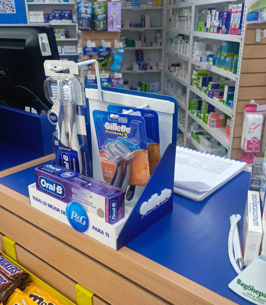 EXHIBIDOR DE COUNTER 6